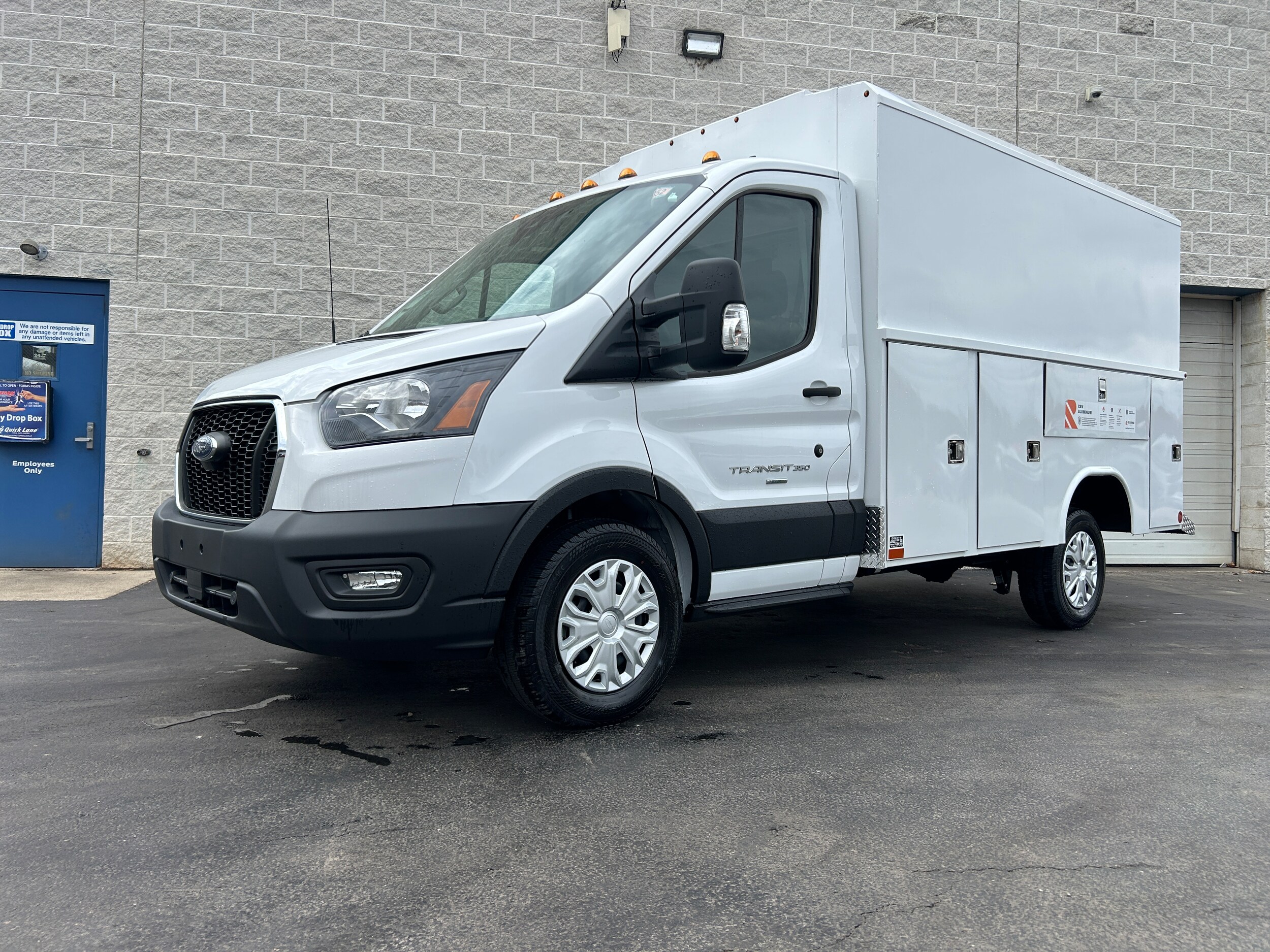 2024 Ford Transit Chassis Cutaway Van photo 2