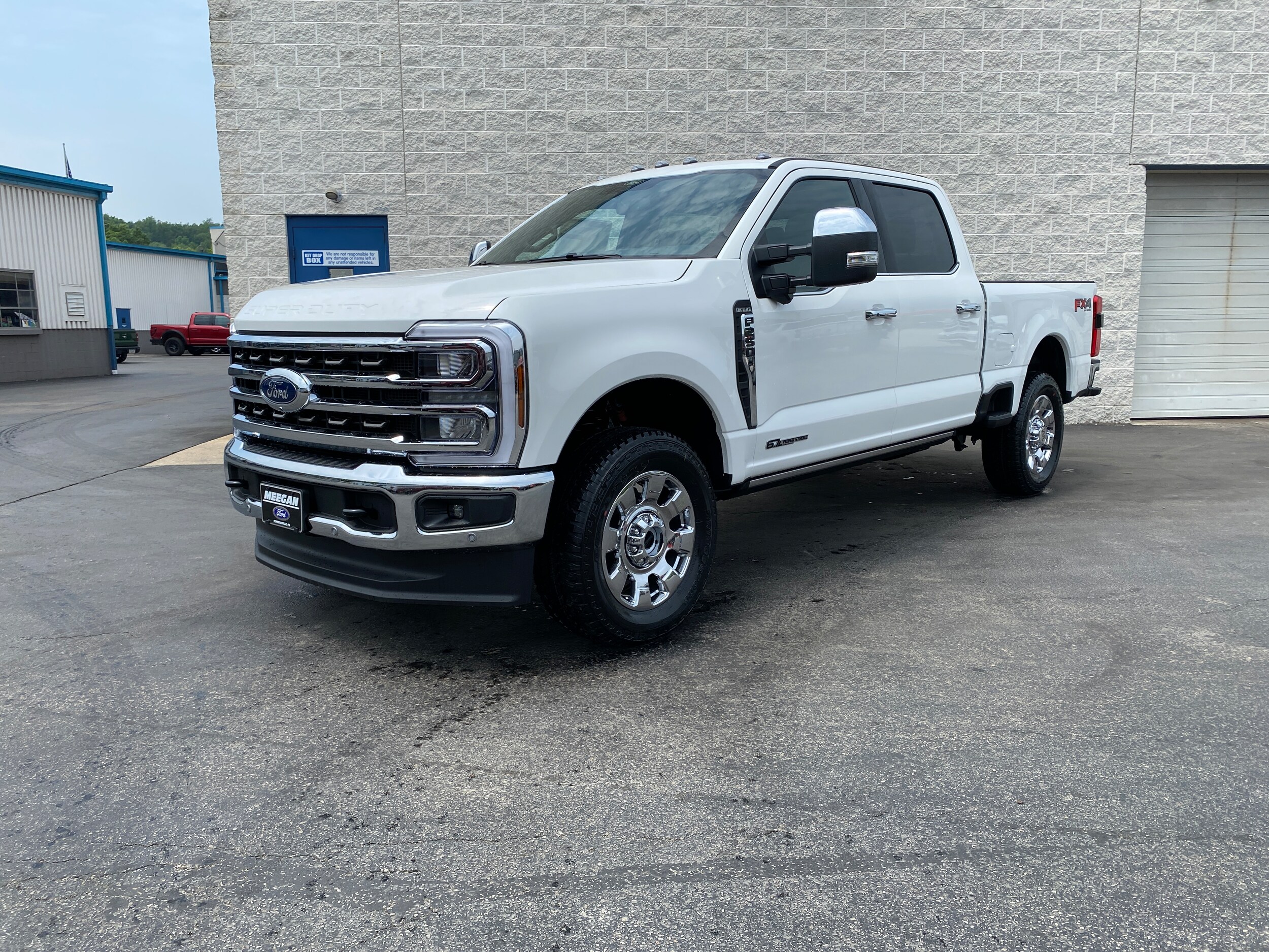 2025 Ford F-250 King Ranch photo 2