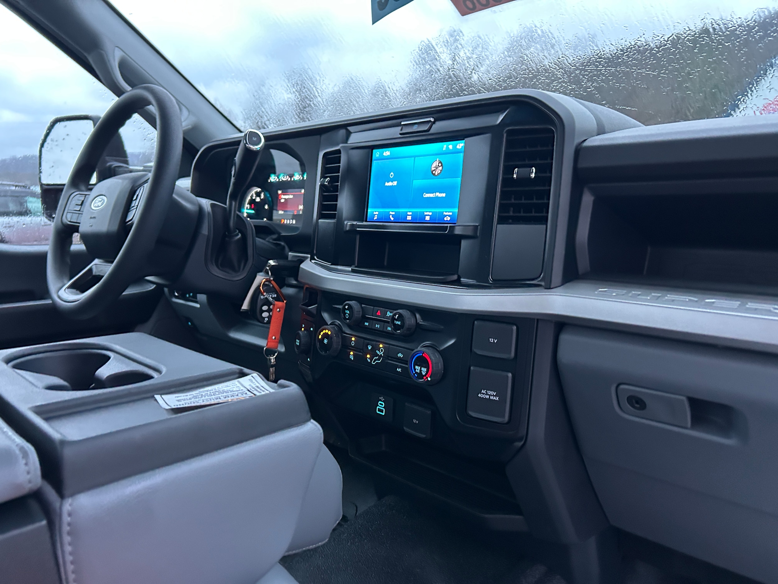 2025 Ford F-600 Super Duty Chassis Cab XL - Photo 28