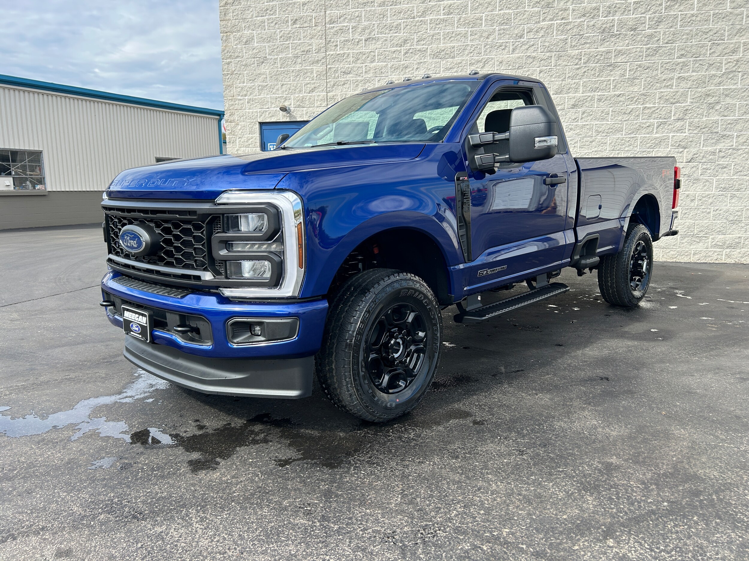 2026 Ford F-350 XL photo 2