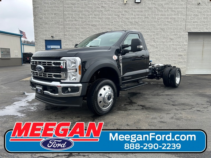 2026 Ford F-550 Super Duty Chassis Cab XLT's photo