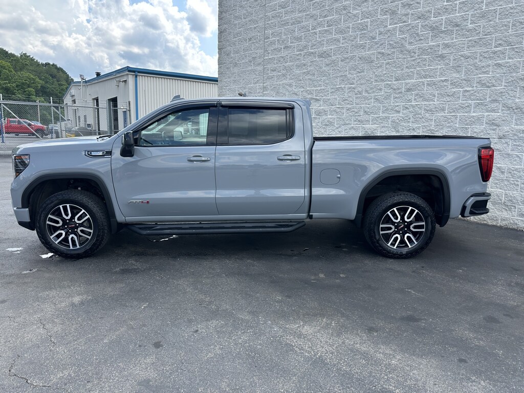 Used 2025 GMC Sierra 1500 AT4 Truck Crew Cab