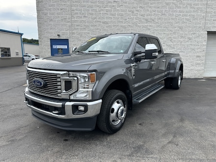 2022 Ford F-350 Lariat Truck Crew Cab