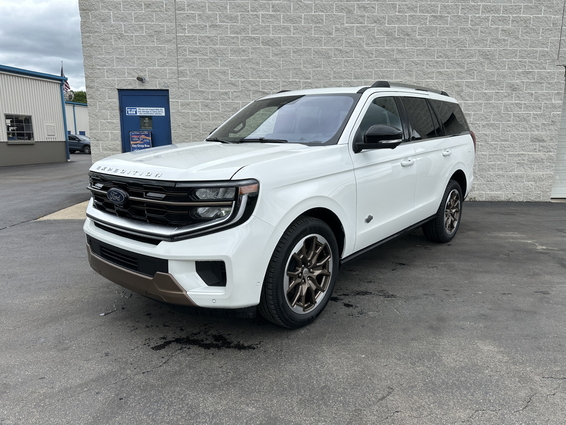 2025 Ford Expedition King Ranch 4X4's photo