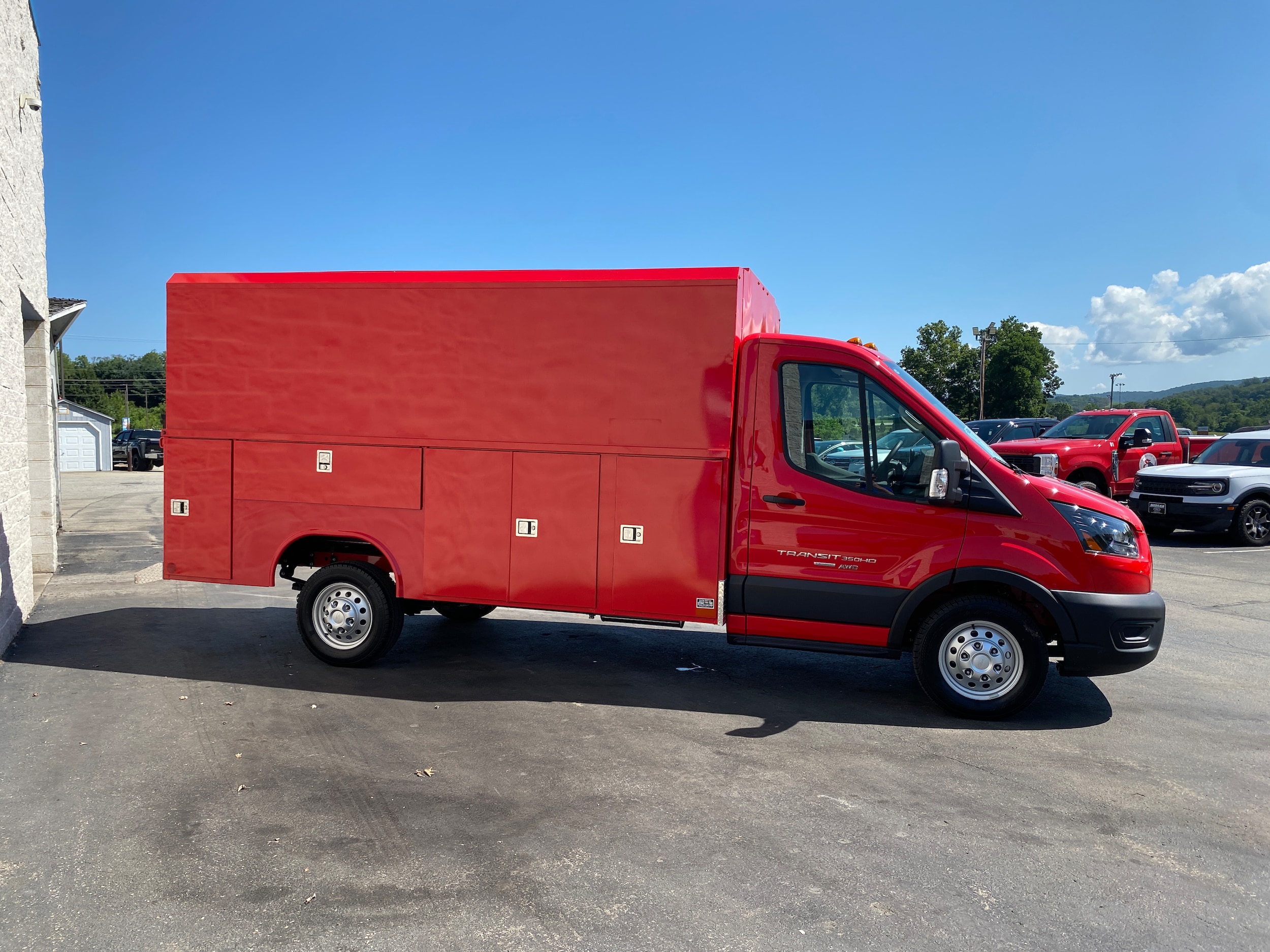2025 Ford Transit Cutaway Base - Photo 8