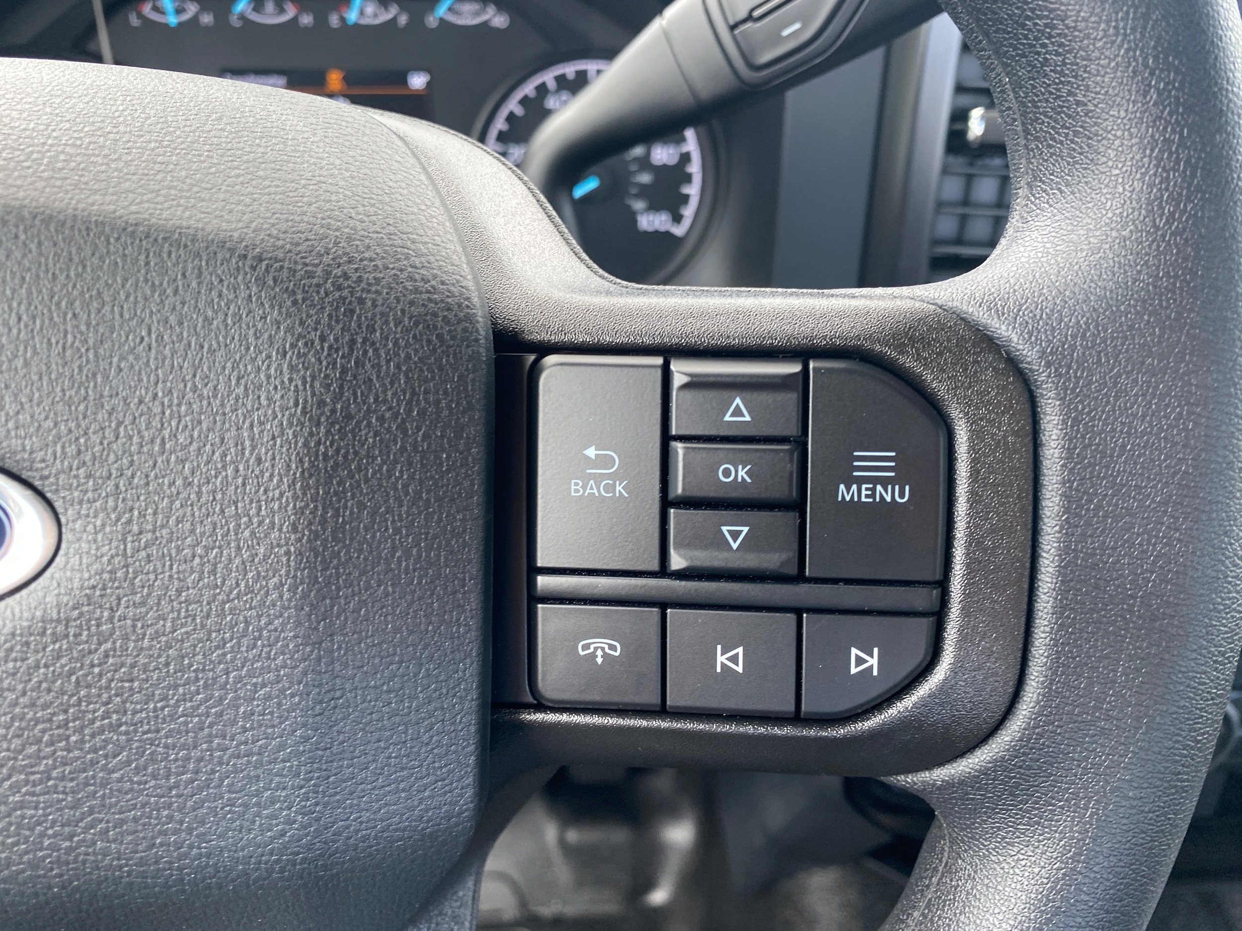 2025 Ford F-550 Super Duty Chassis Cab XL - Photo 29