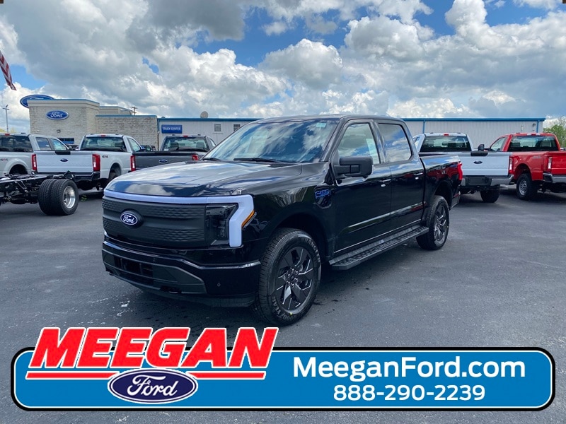 2025 Ford F-150 Lightning Flash's photo