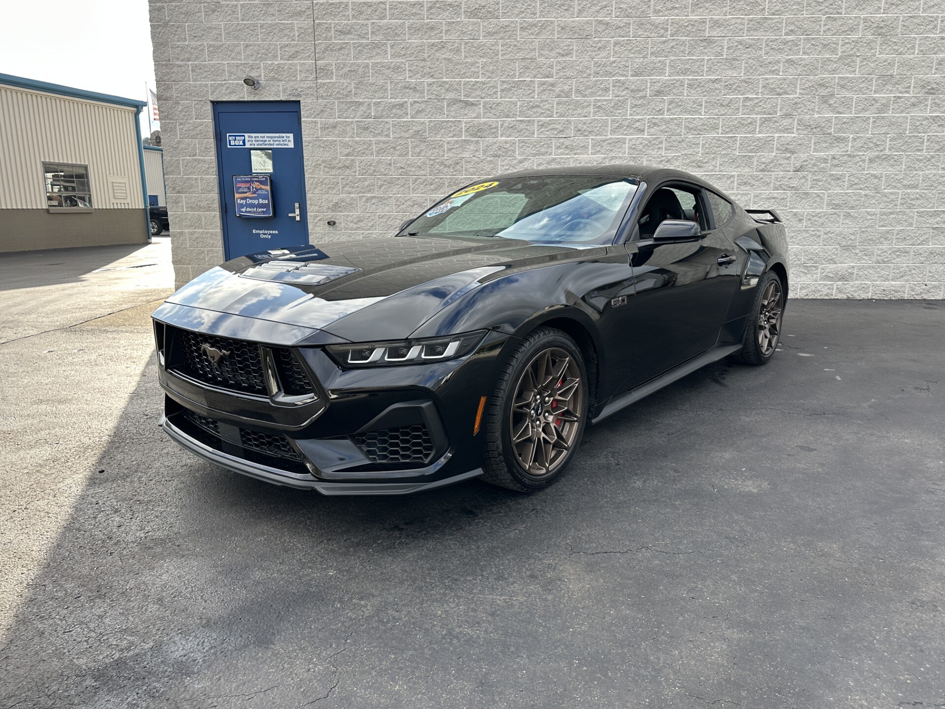 2024 Ford Mustang GT Premium photo 2