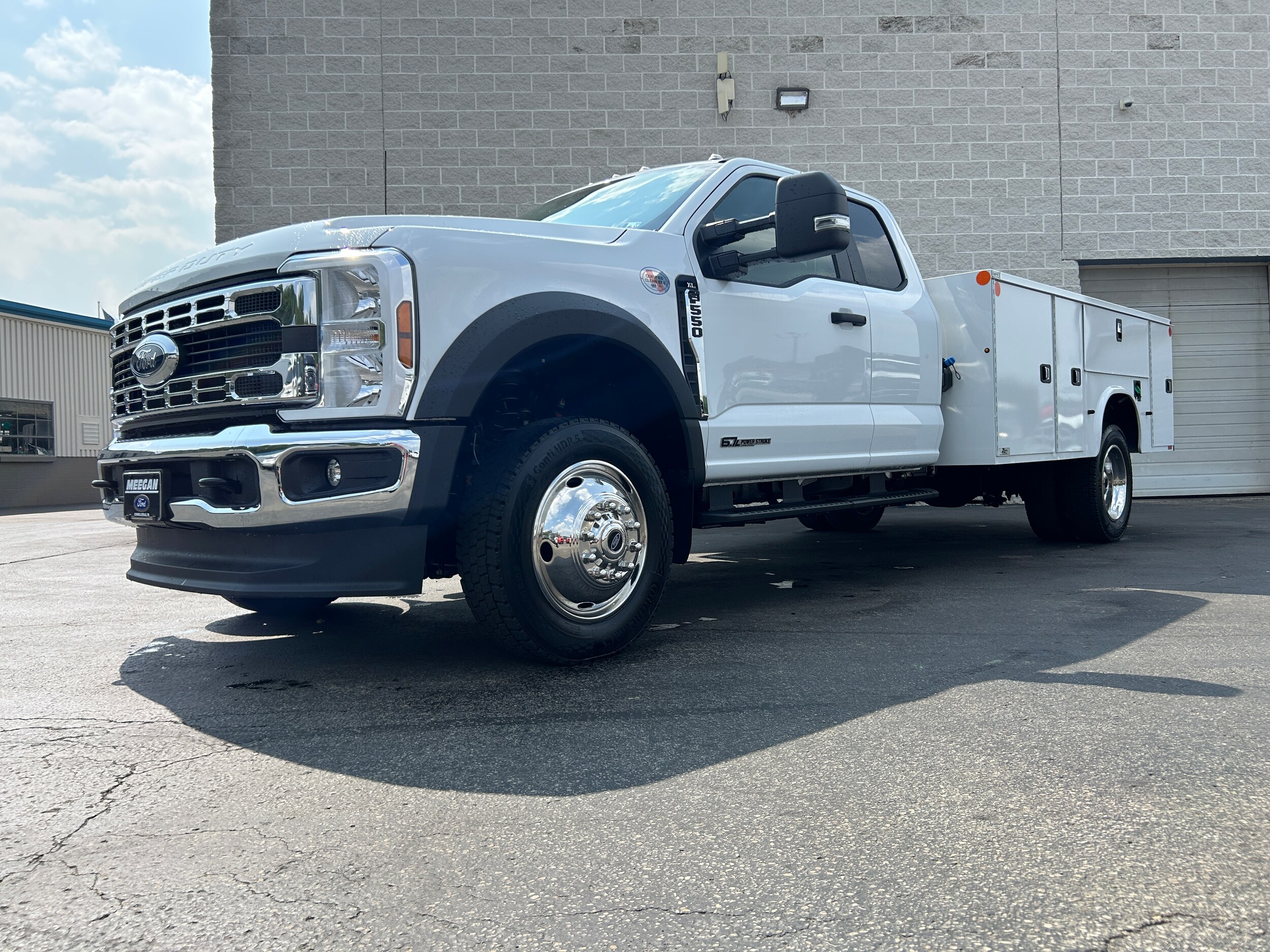 2025 Ford F-550 XL photo 3