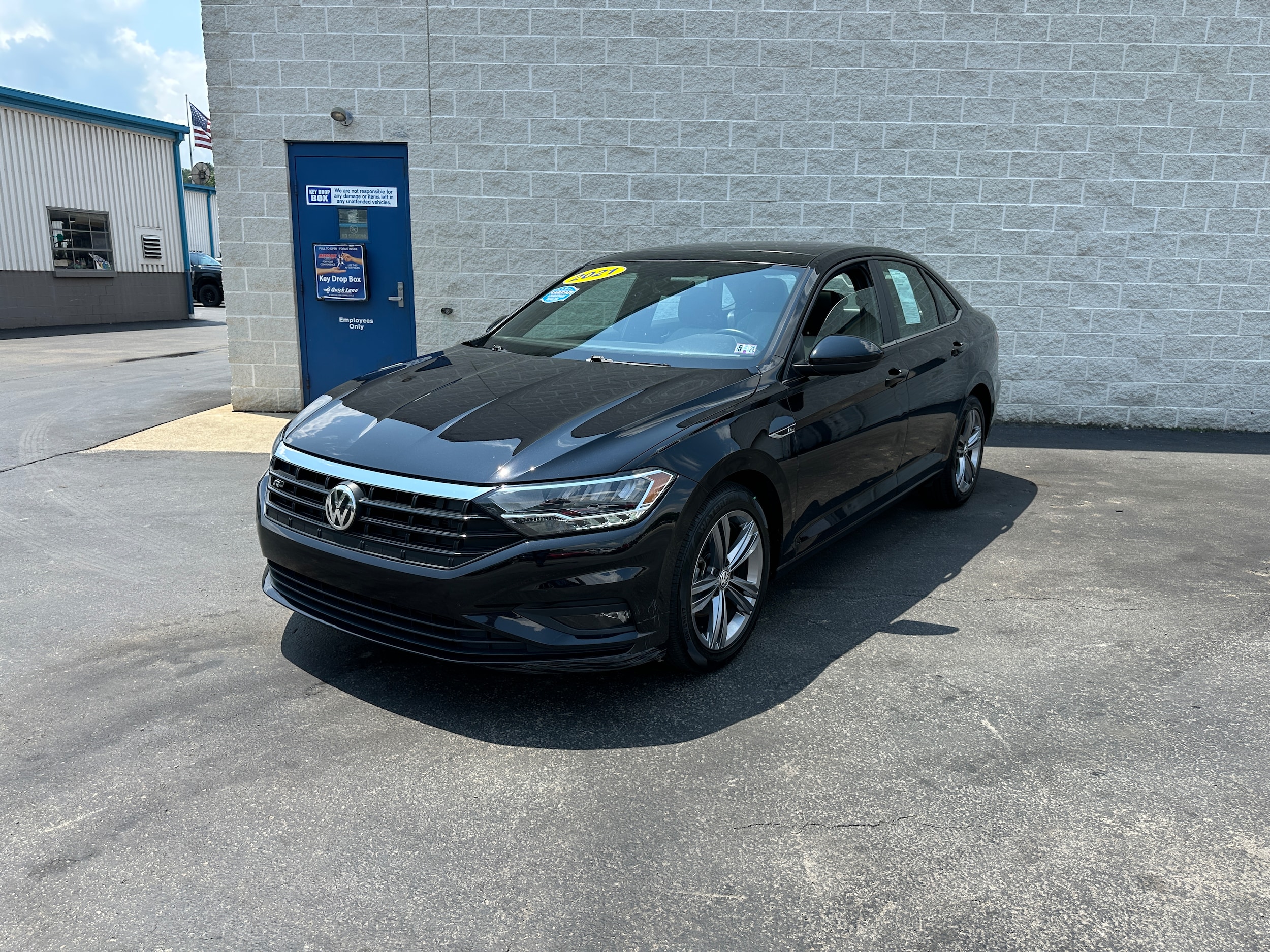 Used 2021 Volkswagen Jetta R-Line with VIN 3VWN57BU1MM067190 for sale in Connellsville, PA