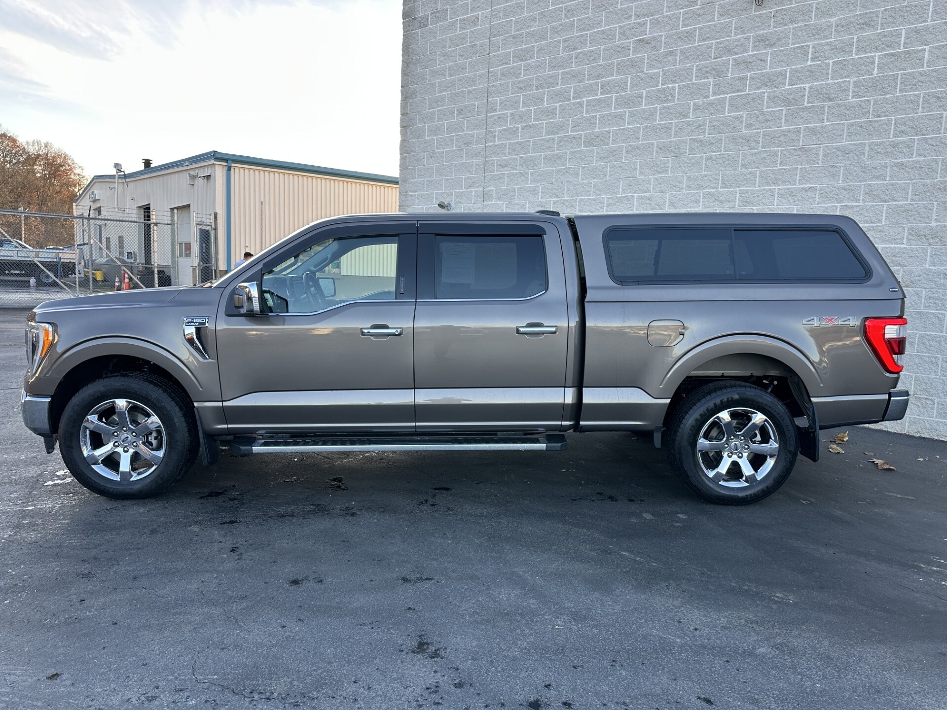 2023 Ford F-150 Lariat photo 4