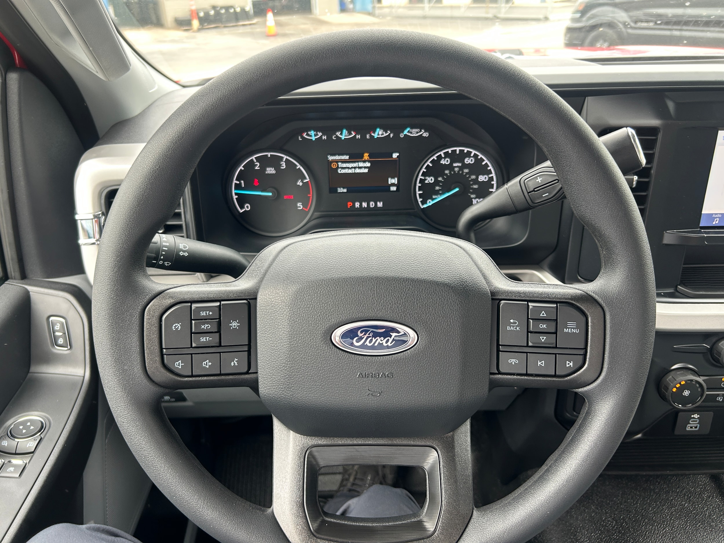 2025 Ford F-550 Super Duty Chassis Cab XL - Photo 29