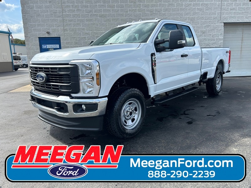 2026 Ford F-350 Super Duty XL's photo