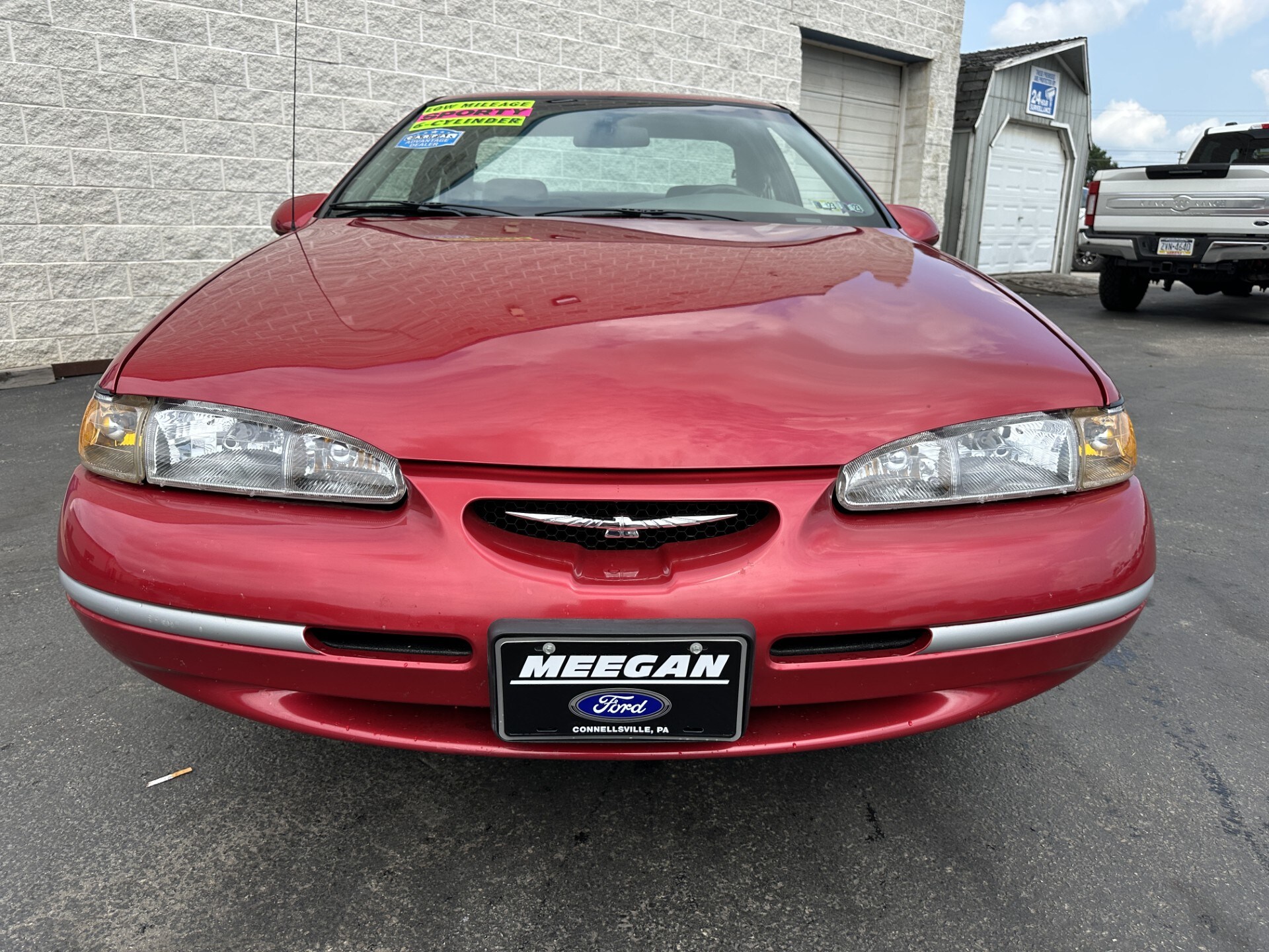 1997 Ford Thunderbird photo 3