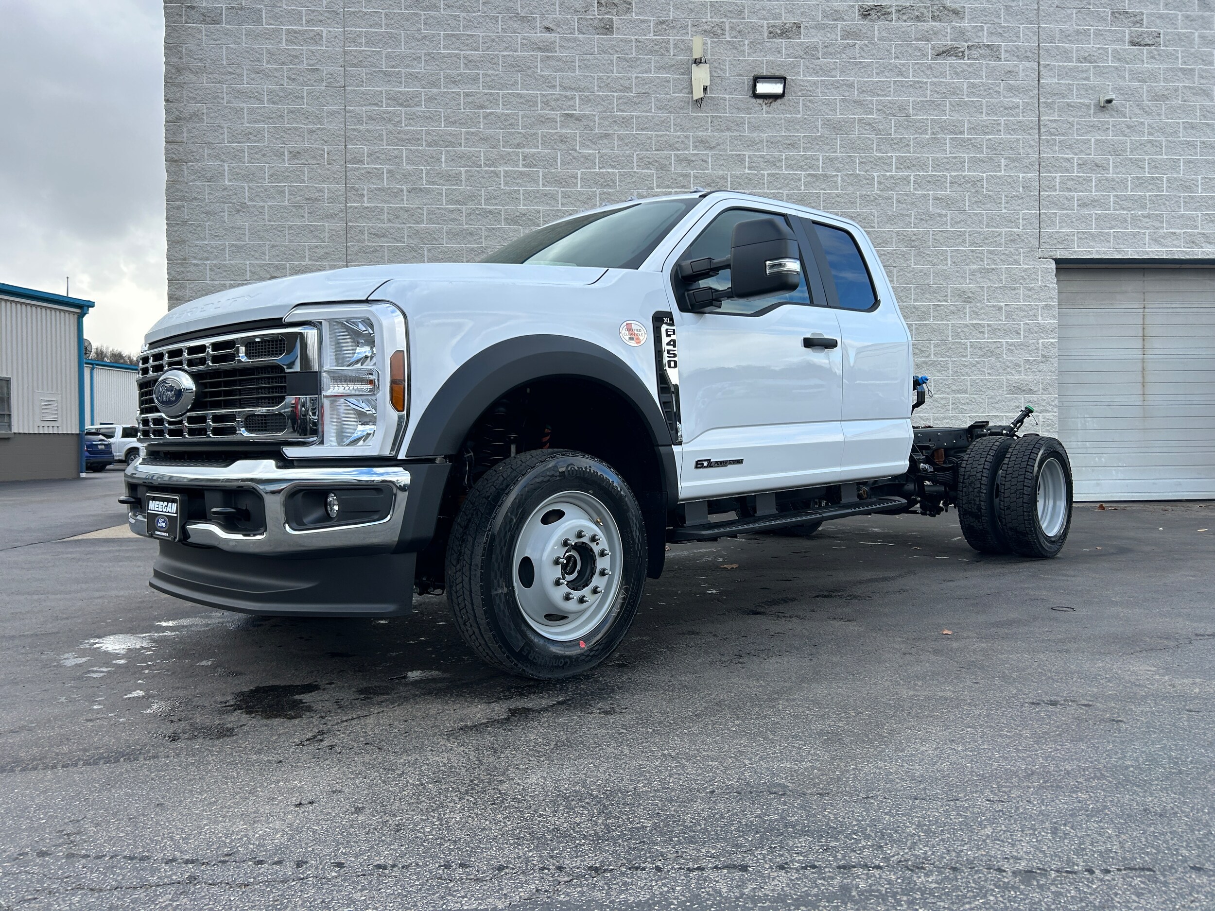 2026 Ford F-450 XL photo 3