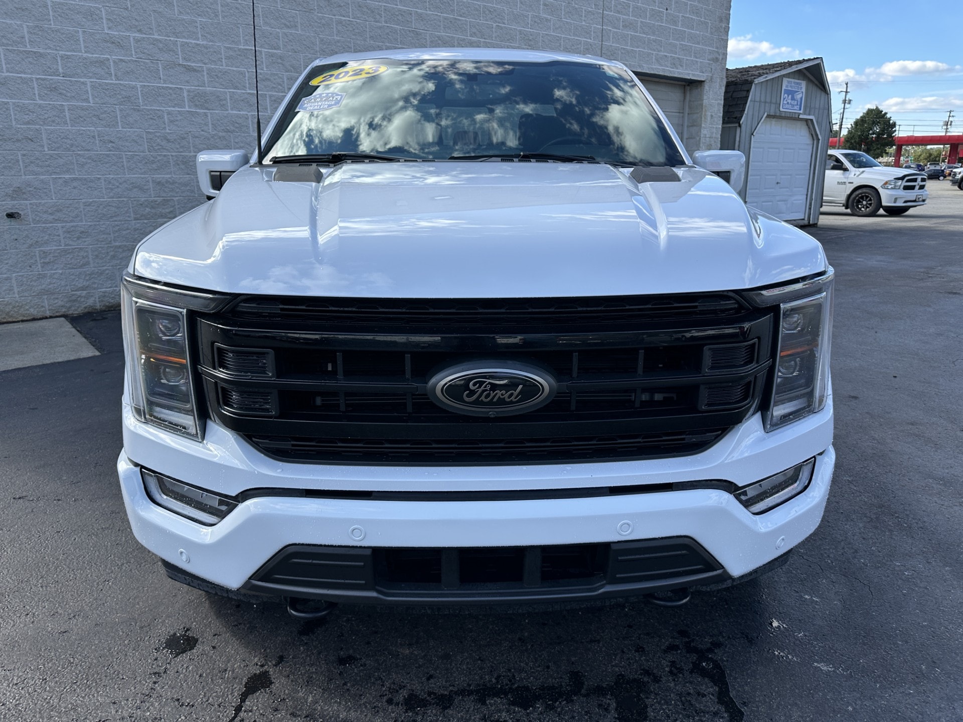 2023 Ford F-150 Lariat photo 3