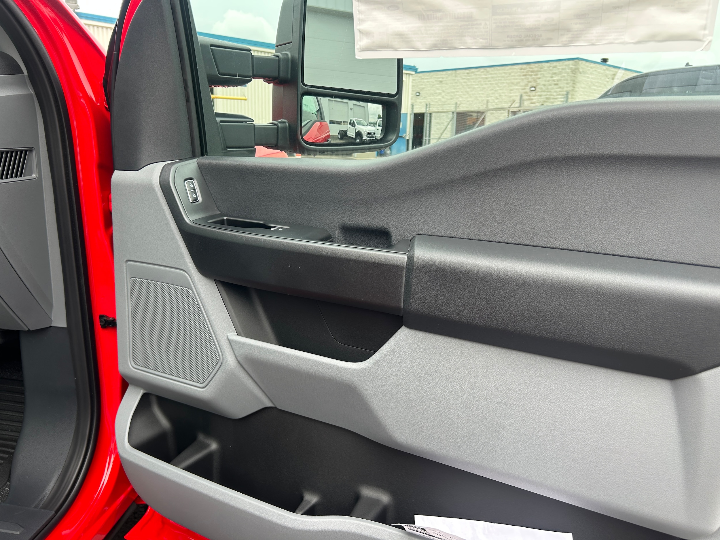 2025 Ford F-550 Super Duty Chassis Cab XL - Photo 21