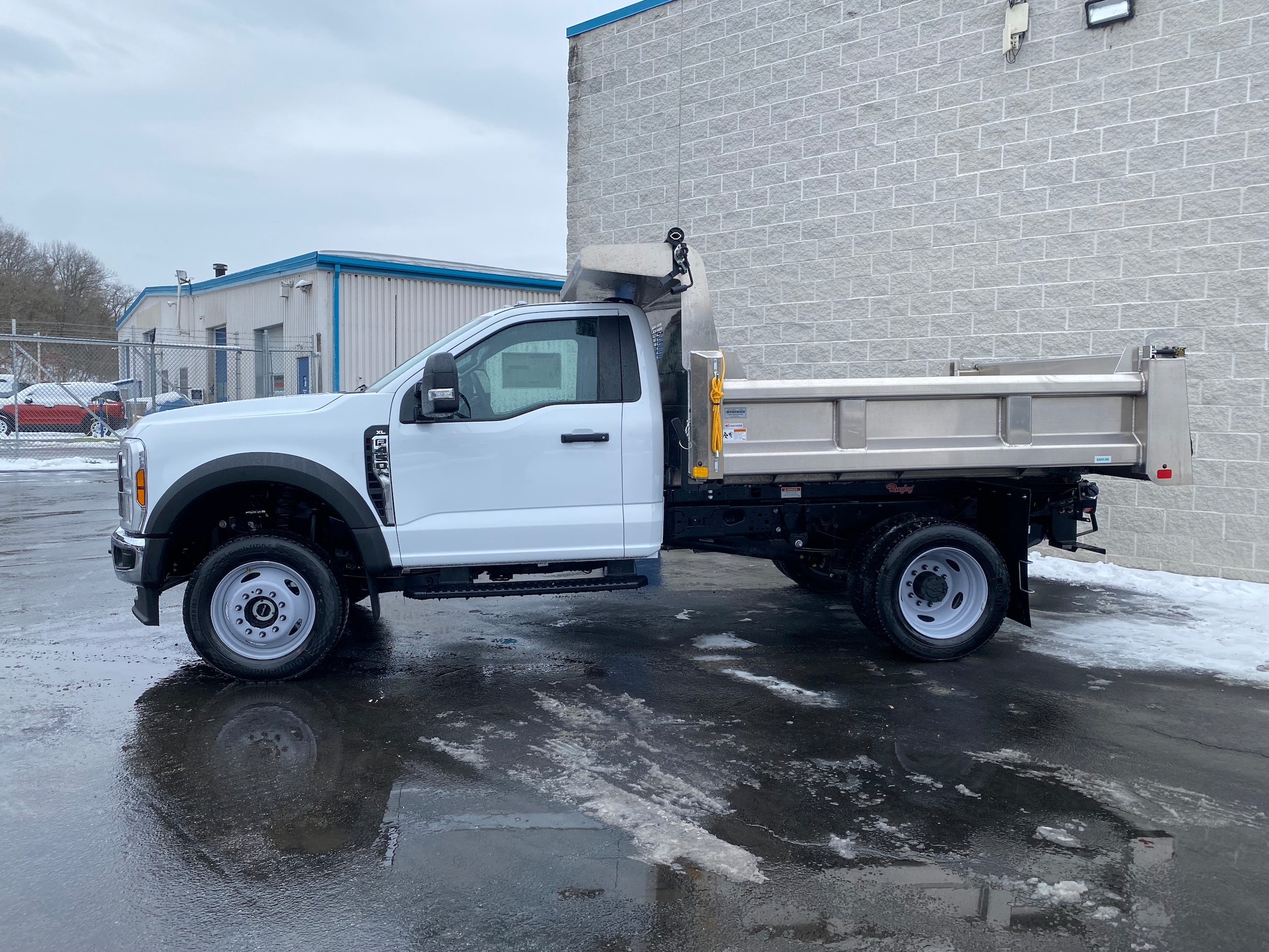 2024 Ford F-450 XL photo 3