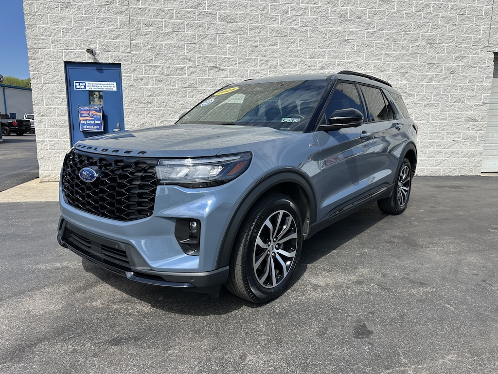 Certified 2025 Ford Explorer ST-Line SUV