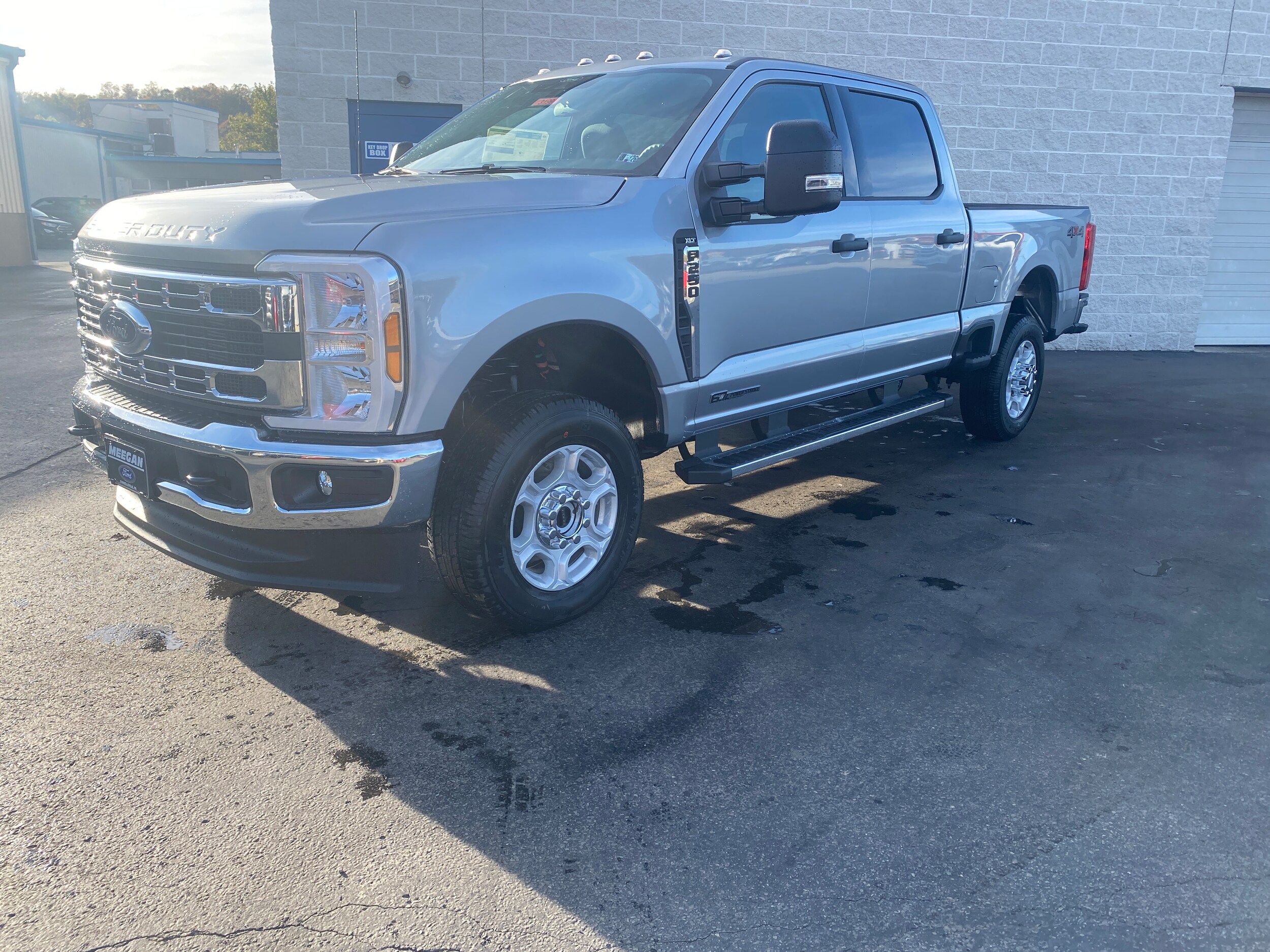 2026 Ford F-250 XLT photo 2
