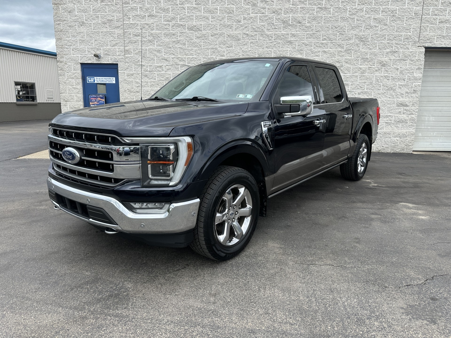 2021 Ford F-150 Lariat 4x4 SuperCrew 5-1/2 Box's photo