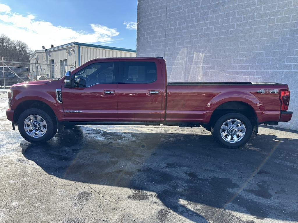 Certified 2022 Ford F-350 Platinum Truck Crew Cab