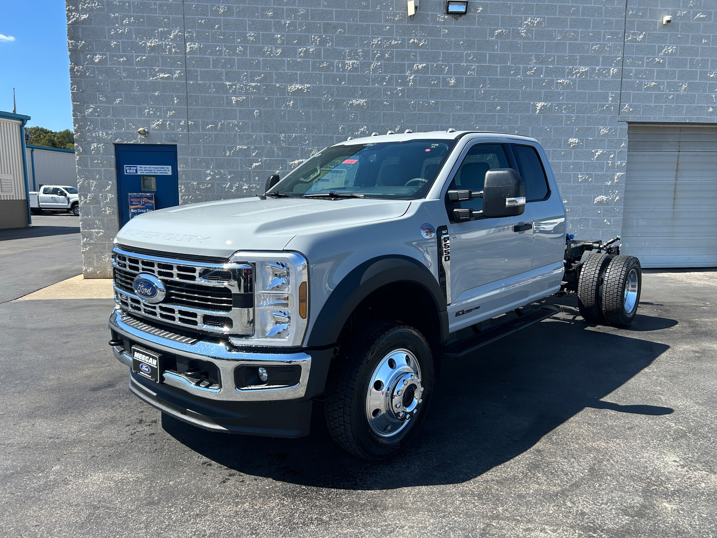 2026 Ford F-550 XLT photo 4