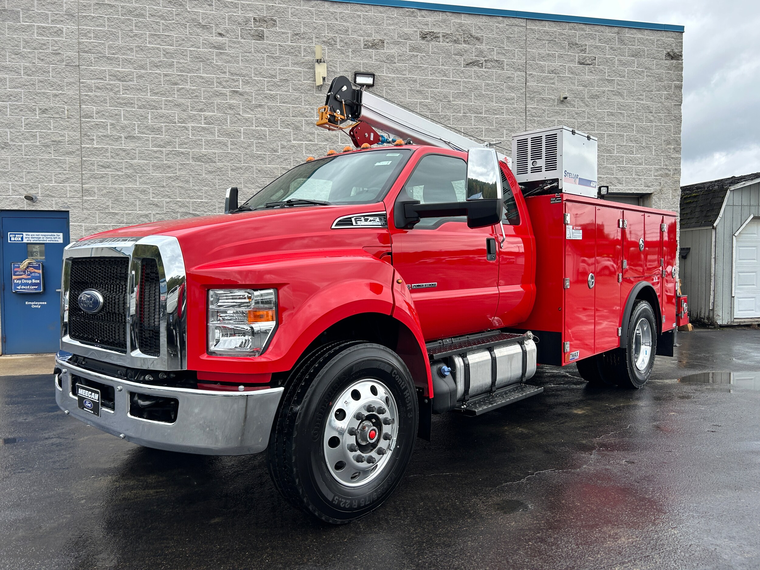 2026 Ford F-750 photo 3