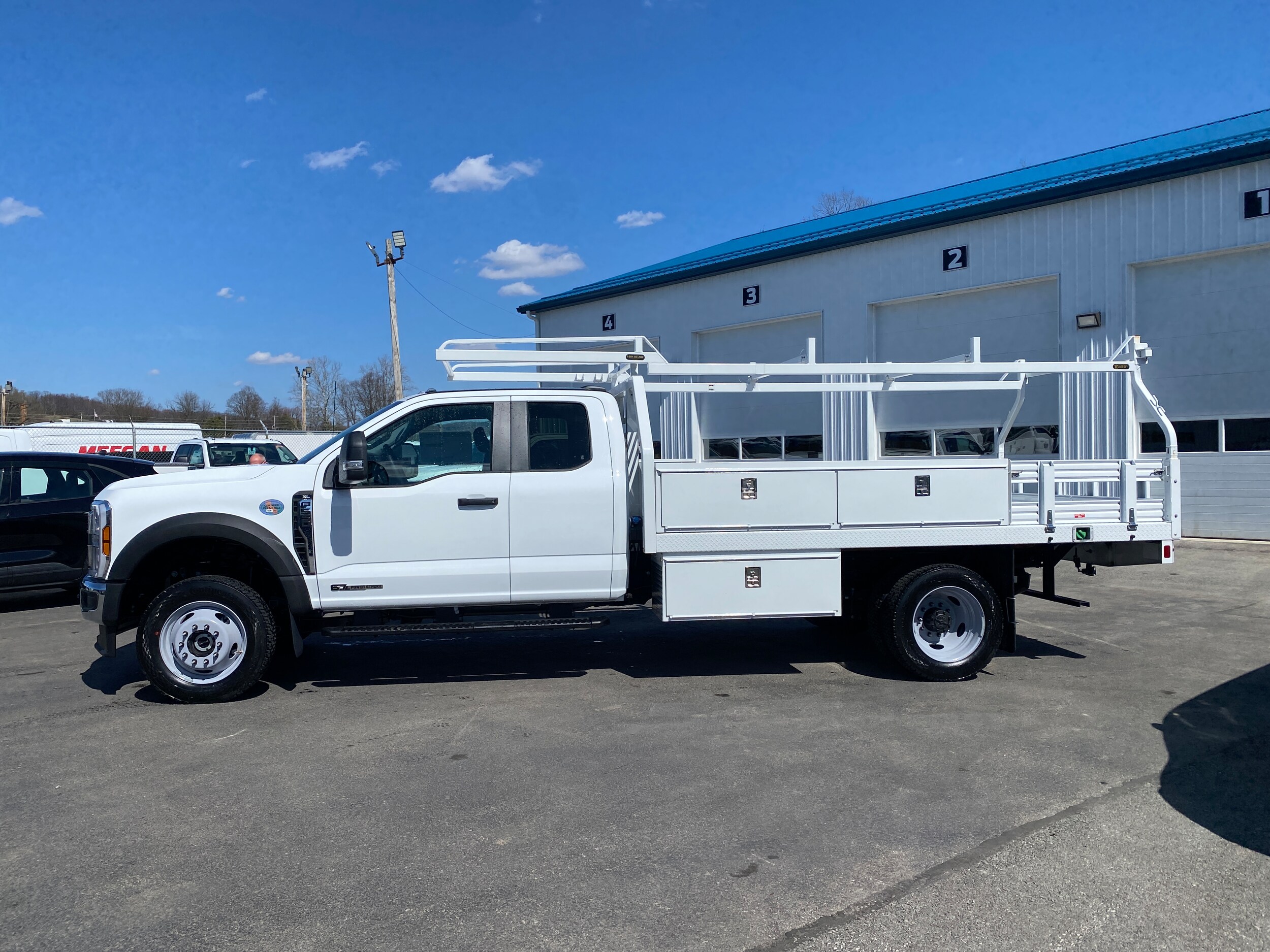 2025 Ford F-550 XL photo 4