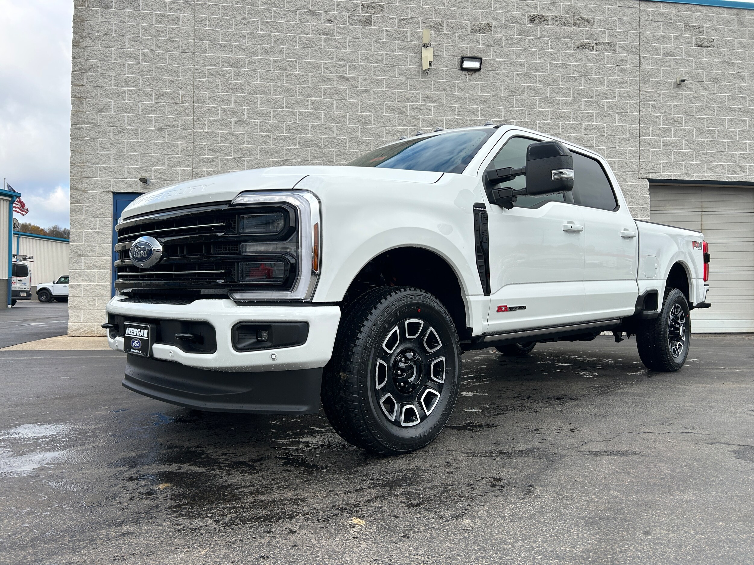 2026 Ford F-250 Platinum photo 3