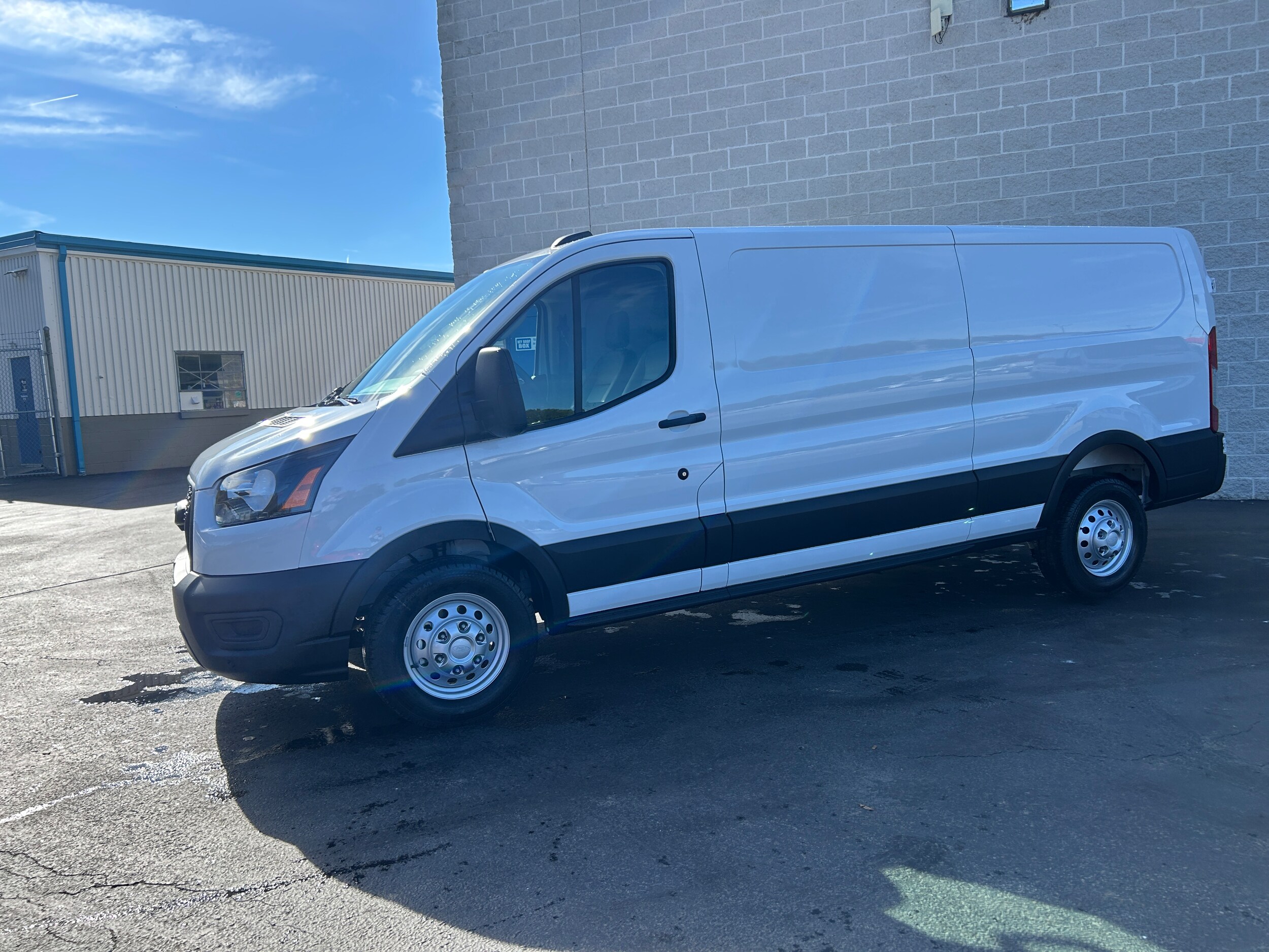 2026 Ford Transit Cargo Van photo 4