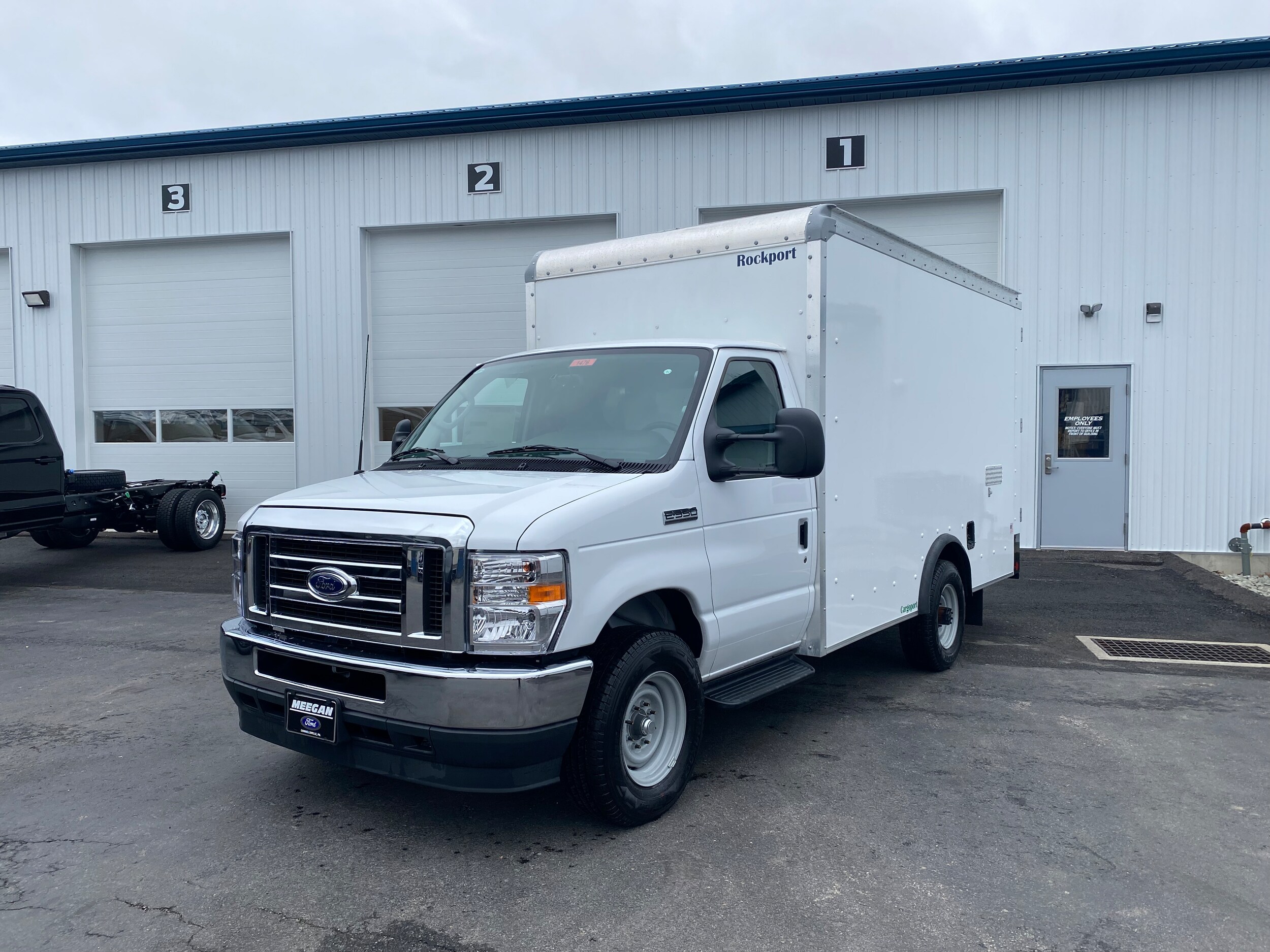 2024 Ford E-350 Base photo 2