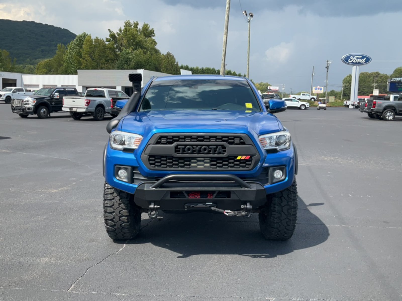 Certified 2018 Toyota Tacoma TRD Off Road with VIN 3TMCZ5ANXJM133065 for sale in Cleveland, GA