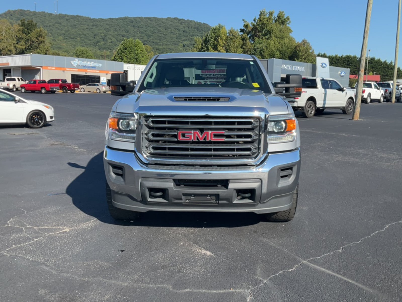 Used 2018 GMC Sierra 2500HD Base with VIN 1GT12REY4JF269229 for sale in Cleveland, GA