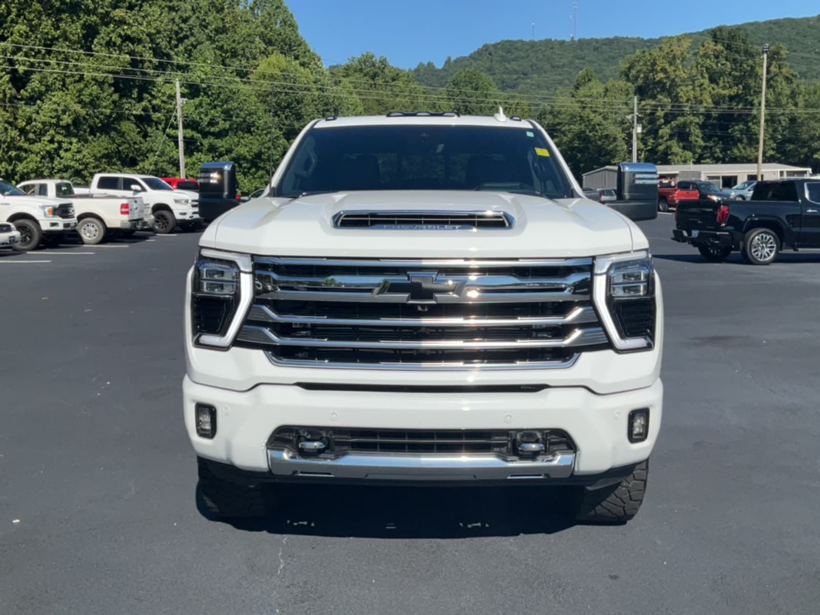 Used 2024 Chevrolet Silverado 3500HD High Country with VIN 1GC4YVEY9RF124154 for sale in Cleveland, GA