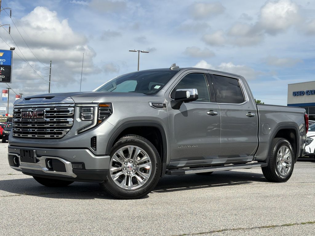 2023 GMC Sierra 4WD Crew Cab Short Box Denali's photo