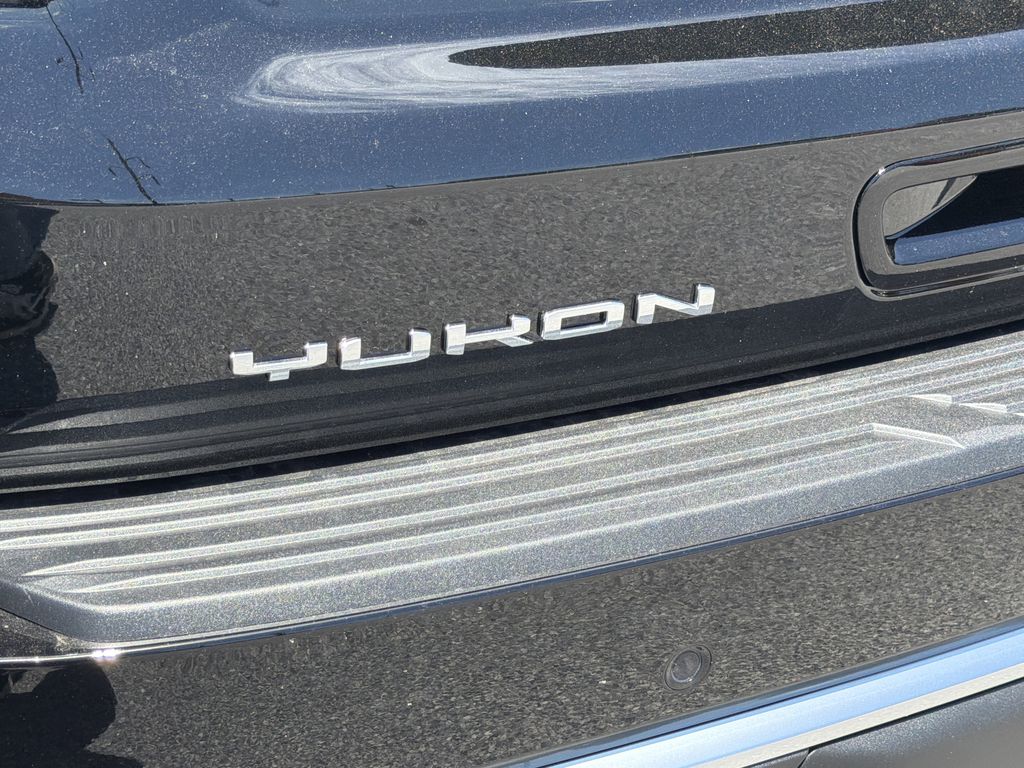 2026 GMC Yukon XL Denali - Photo 23