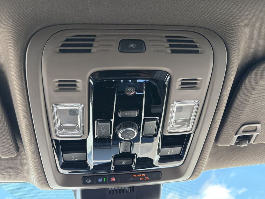 2026 GMC Yukon Denali - Photo 11