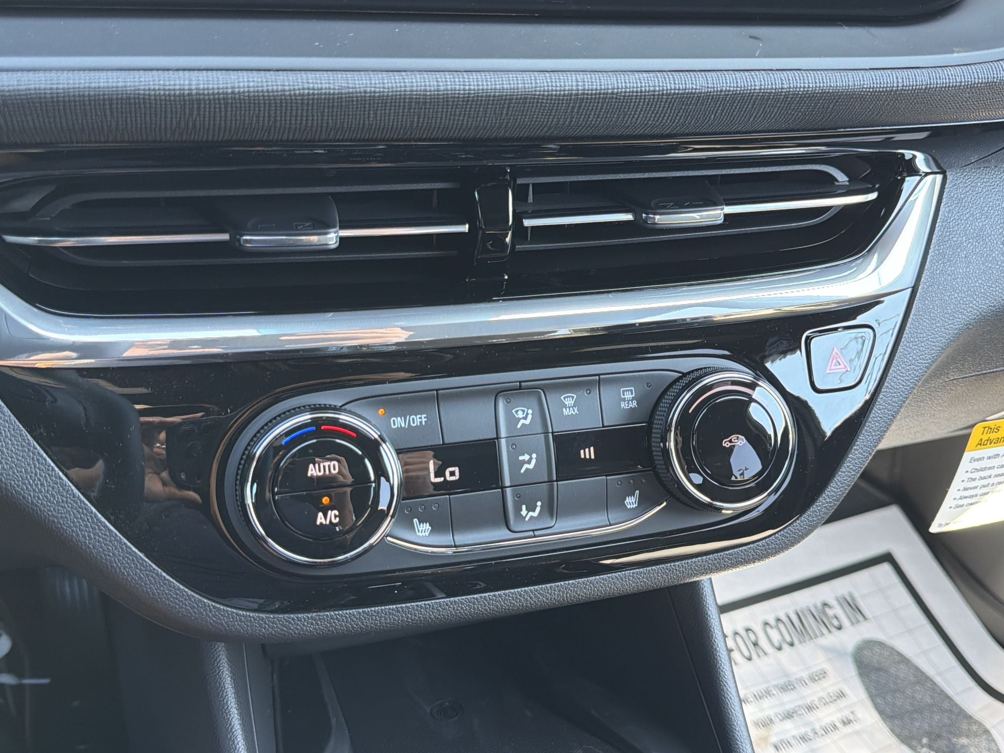 2026 Buick Envista Sport Touring - Photo 6