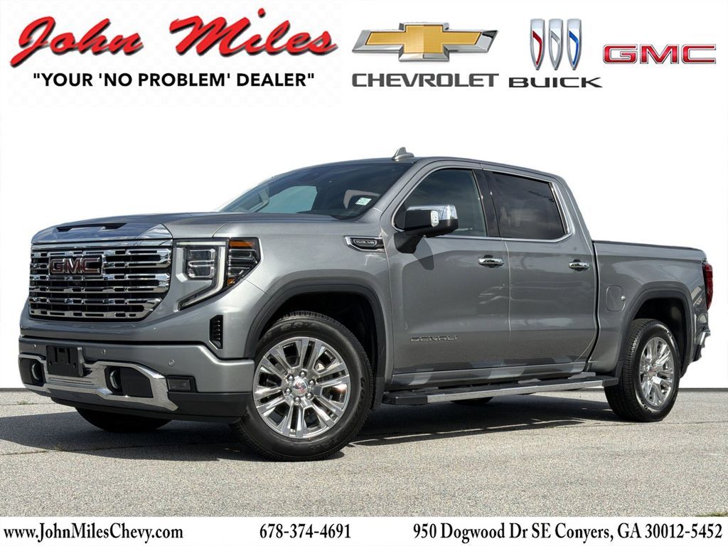 2023 GMC Sierra 4WD Crew Cab Short Box Denali's photo