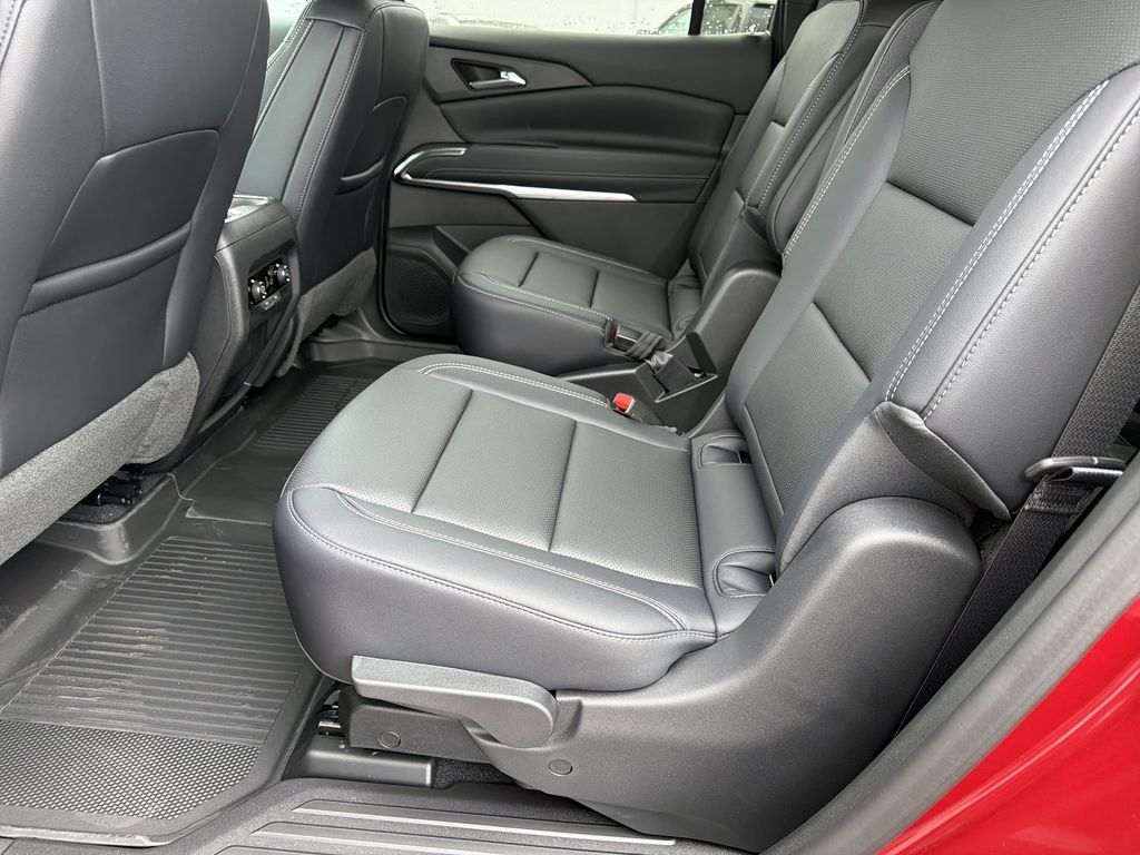 2026 Chevrolet Traverse LT - Photo 17