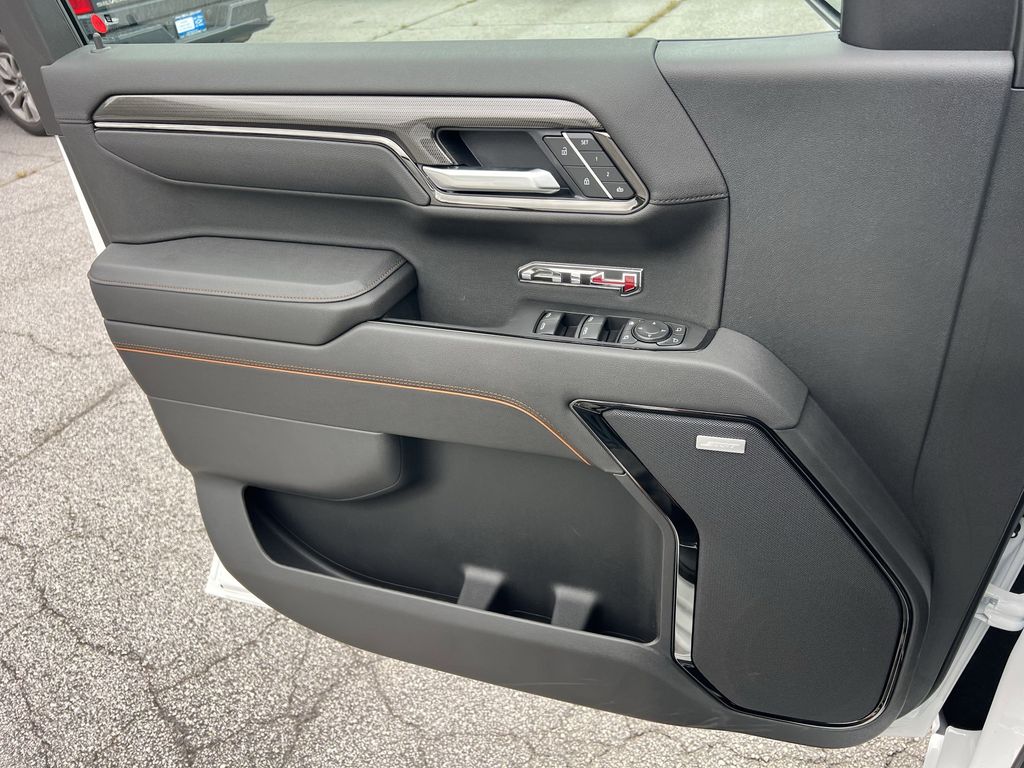 2025 GMC Sierra 1500 AT4 - Photo 14
