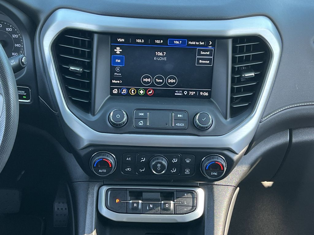 2022 Gmc Acadia SLE photo 3
