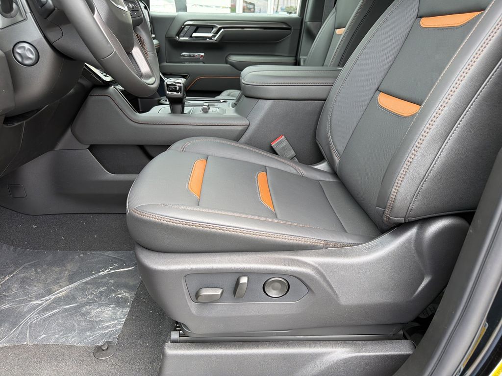 2026 GMC Sierra 1500 AT4 - Photo 16
