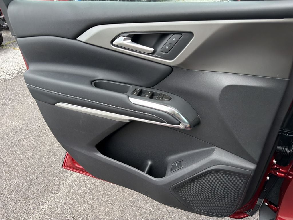 2026 Chevrolet Traverse LT - Photo 14