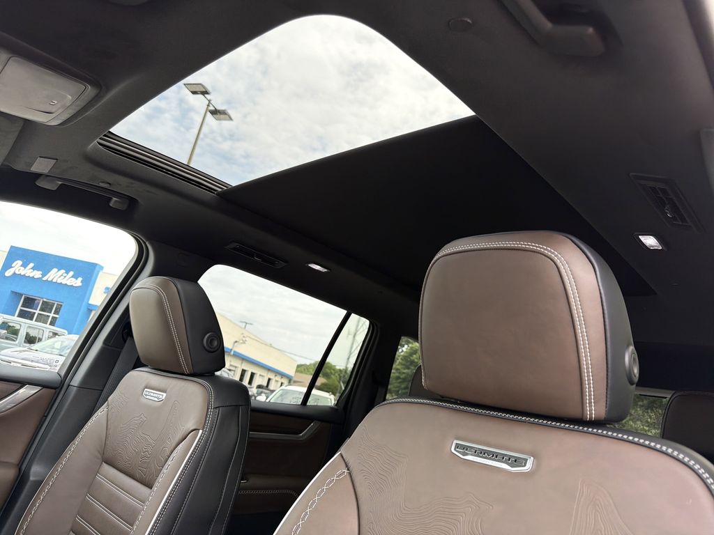 2026 GMC Acadia Denali Ultimate - Photo 15