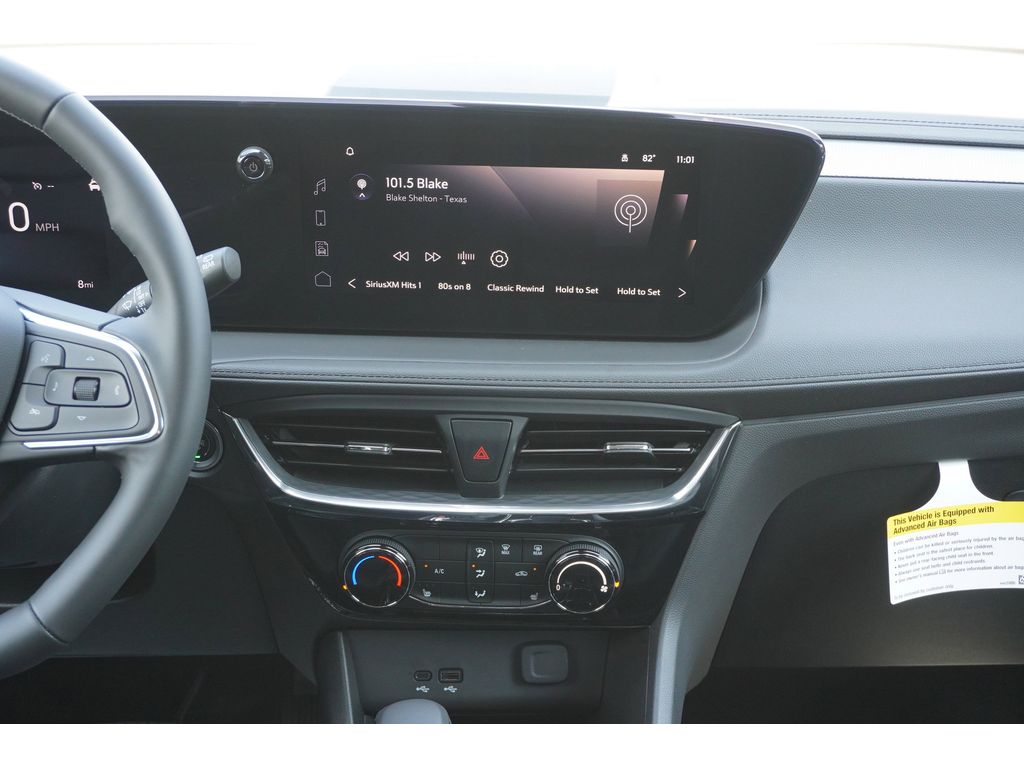2026 Buick Encore GX Sport Touring photo 3