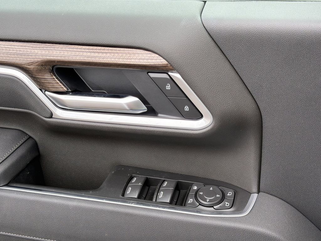 2026 Chevrolet Silverado 3500 HD LT - Photo 14