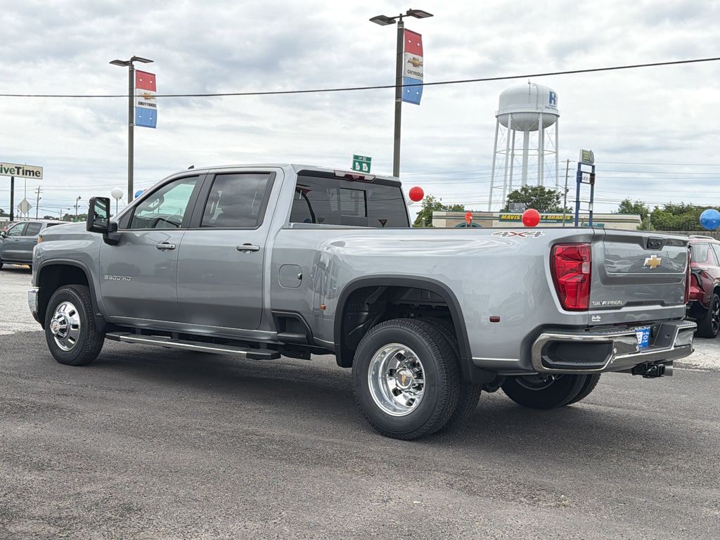 2026 Chevrolet Silverado 3500 HD LT - Photo 18