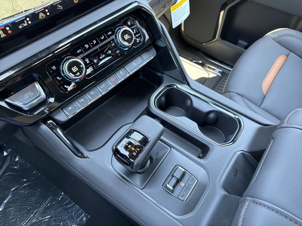 2026 GMC Sierra 1500 AT4 - Photo 7